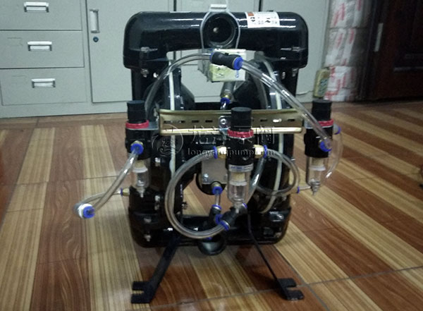 不銹鋼粉塵氣動隔膜泵